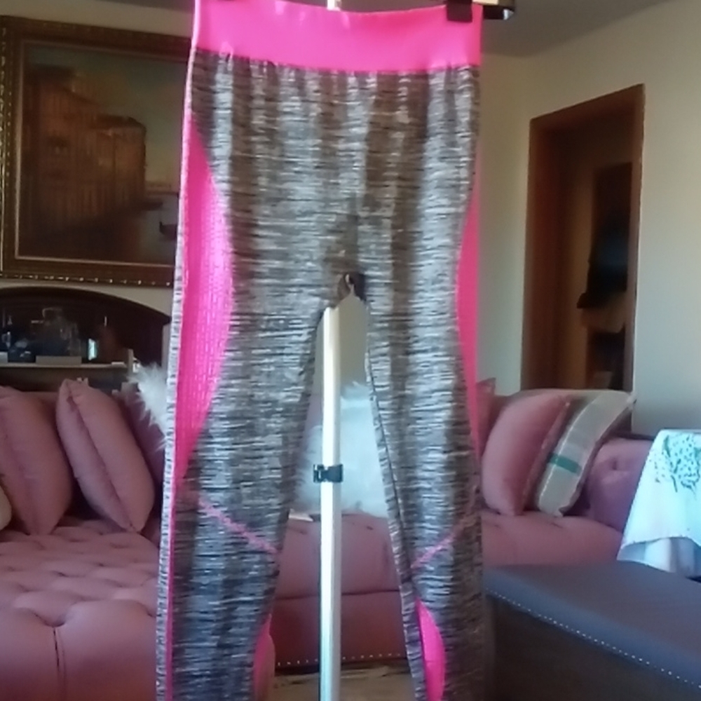 DONATING SOON Hot pink, Black & White Leggings